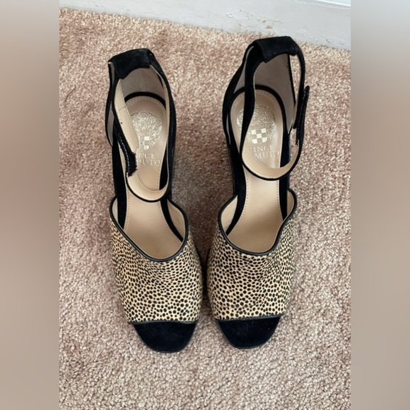 Vince Camauto Wedges - Picture 5 of 5